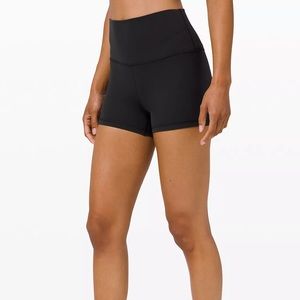 Lululemon align 4inch shorts Black NWT.